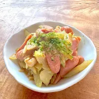 ウインナーとセロリの醤油麹炒め| くまちゃんさん