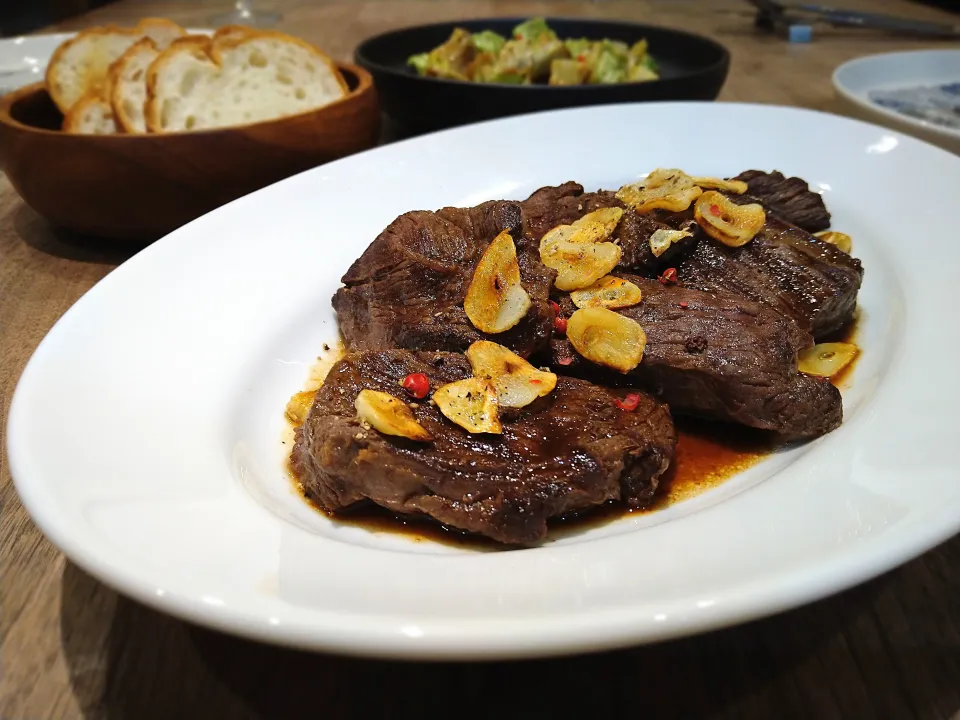 鹿肉のステーキ|古尾谷りかこさん