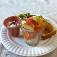 果物をグラスに|かっちゃん杉さん