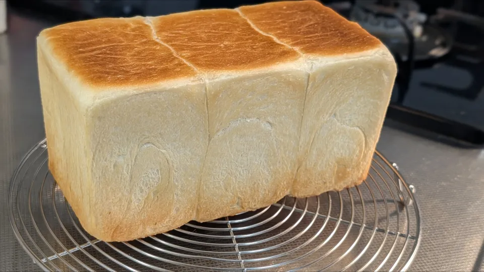 食パン焼けました〜|f.1125beさん