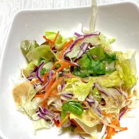 最近食べすぎたので、ミックスサラダ|Ayaさん