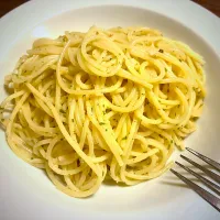 アンチョビとバターを効かせてぺぺ| あつしさん