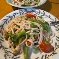 ひもかわうどんでペペロンチーノ🍝