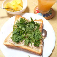 春菊ツナトースト|うたかた。さん