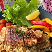 鶏肉の西京焼き乗せチャーハンde 受験応接ランチ💪✨|まなまな♡さん