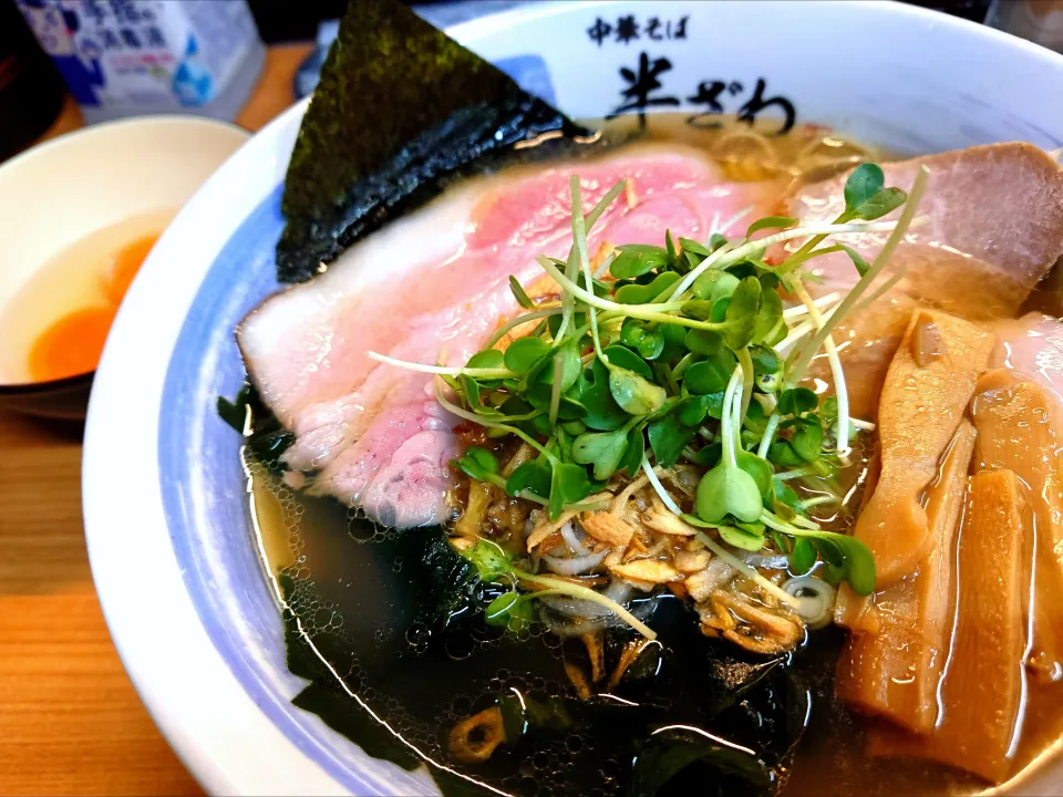 【本日の限定】
【食べログ TOP 5000】 
中華そば 半ざわ 
オマール海老出汁ラーメン塩
 (生卵付き、1,400円)
＋わかめ (がんこ/覆麺智/花木共通のメンバーカード提示で無料) 
―麺少なめ
＠西巣鴨2分
(JR板橋駅から徒歩15分)
26016
〈醤6塩4噌󠄀2タ1出1F0冷0チ1混1つ0〉|大脇さん