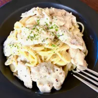 鶏胸肉のクリームパスタ|あつしさん