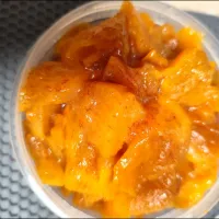 義母さんが冷凍してくれていました、柿を正月休み頂いていたのをレモン汁、蜂蜜少し、煮ました!|m.rafuさん