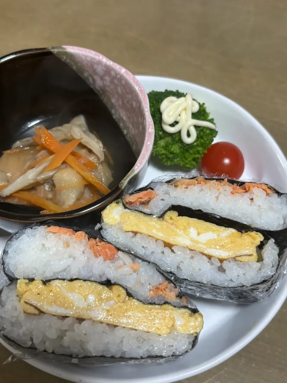 おにぎらず朝食|たまちゃんさん
