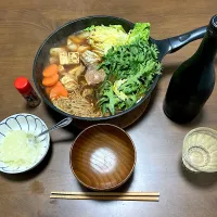 今日の晩ご飯　太切りうどん入り八丁味噌仕立てアンコウ鍋、蓬莱袋絞り　一旦材料全部調達したのですが、あん肝が入手できず、今日、渥美半島登山の帰り、金山に寄ったので、「サポーレ熱田伏見通り店」さんに寄ったらありました！あん肝付きのアンコウ鍋セットが。それを買って今日のアンコウ鍋を作りました。元々買ってあったアンコウは冷凍しました。|なびさん