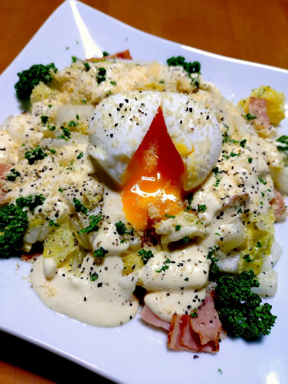 白菜とベーコンのホットシーザーサラダ|はるみさん