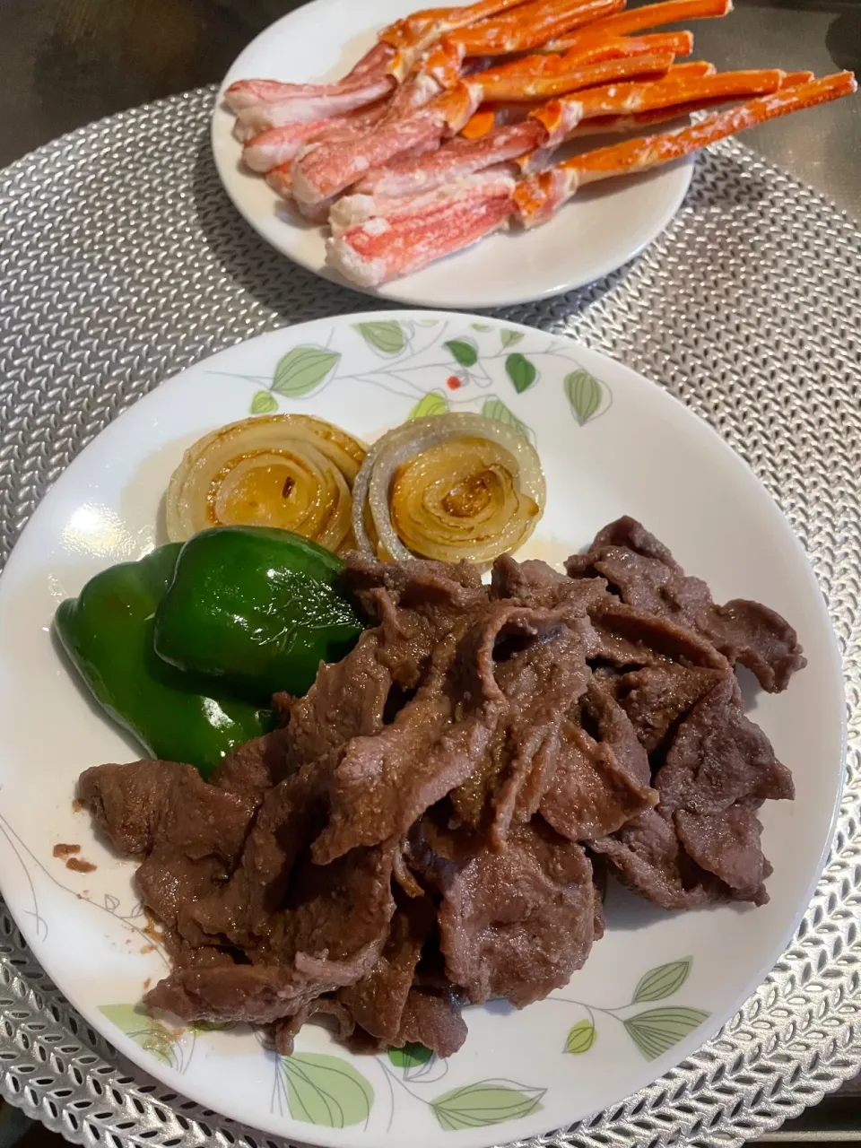 今夜は牛タンと蟹|めんちゃんさん