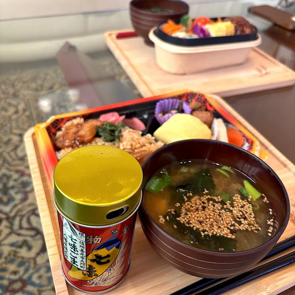 お味噌汁に七味|かっちゃん杉さん