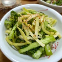 大根の皮の浅漬け（しいたけ茶）| morimi32さん