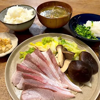 Snapdishの人気料理写真:寒ぶりのしゃぶしゃぶ