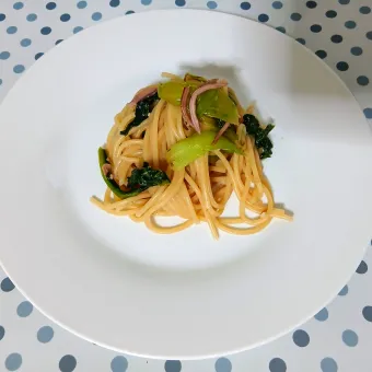 Snapdishの人気料理写真:塩辛パスタ(*｀艸´)✨