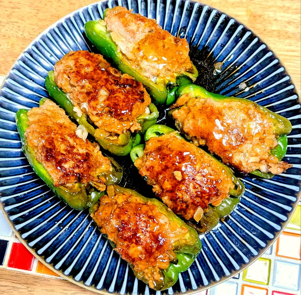 ピーマンの肉詰め🫑|じんさん