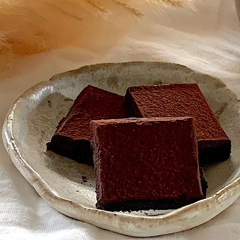 🥥ココナッツ生チョコ🥥|ユッキーさん