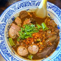 Flavorful Beef Noodles & Meatballs for Dinner 🥩🍜🤤