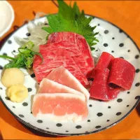 馬刺し３点盛り〜v(^o^)＠博多満月さん| たかたかさん