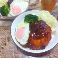 ロコモコ丼Launchです✨😊| rikako♪。.:＊さん