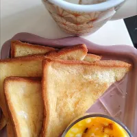 Good morning breakfast Eggs Butter Toasts iced latte 😋🍞🥚🥚☕😍|🍒lynnlicious🍒さん