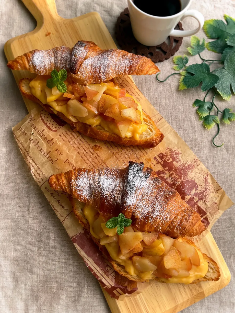 クロワッサンdeアップルパイ風|スイーツポテトさん