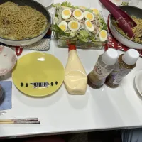 晩御飯は簡単に_:(´ཀ`」 ∠):☆塩焼きそば☆サラダ| Saharaさん