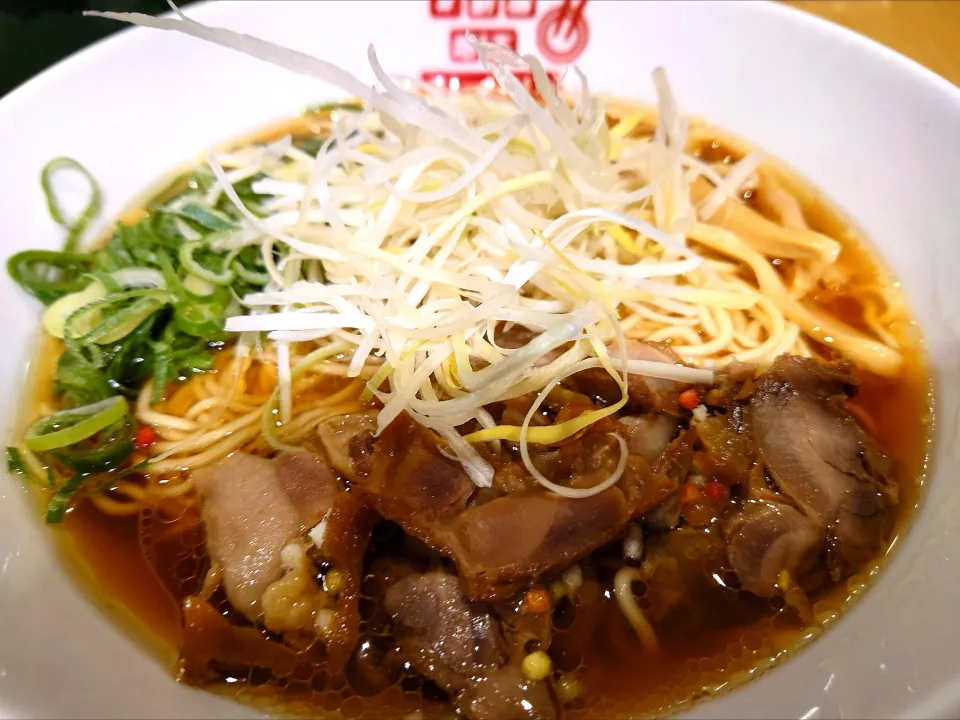 【1/24までの期間限定店舗】
【完全キャッシュレス対応】 
#新宿地下ラーメン 
笠岡ラーメン 一元堂 from 岡山県津山市 
笠岡ラーメン
@新宿小田急エース北館
26018
〈醤8塩4噌󠄀2タ1出1F0冷0チ1混1つ0〉|大脇さん