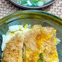 かつ丼| すくらんぶるえっぐさん