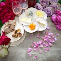 ロゼスパークリングとフロマージュ|tukkyさん