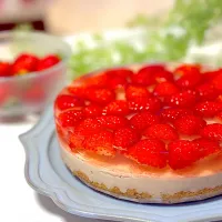 いちごのレアチーズケーキ🍓| lalapoさん