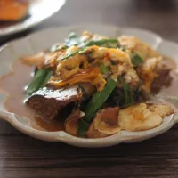 サバ味噌缶とにらの玉子とじ