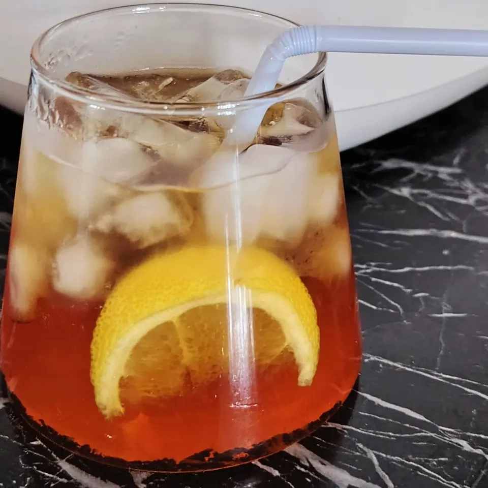 Iced lemon tea 🍋🍵😚|🍒lynnlicious🍒さん
