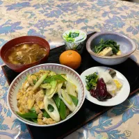 grandmaの晩ごはん☆ 今日は千枚漬けと壬生菜漬けを作った
今夜は鶏カツネギ丼で頂きます|kaoriさん
