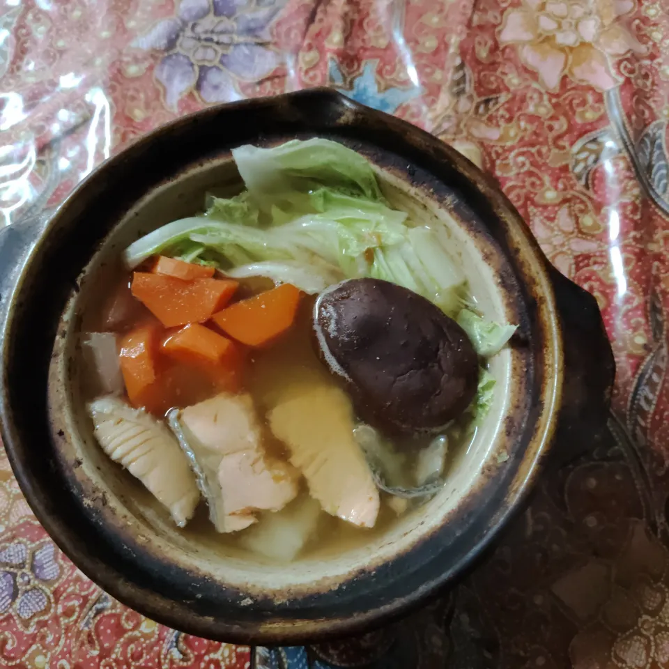 鮭の味噌󠄀鍋|はやとさん