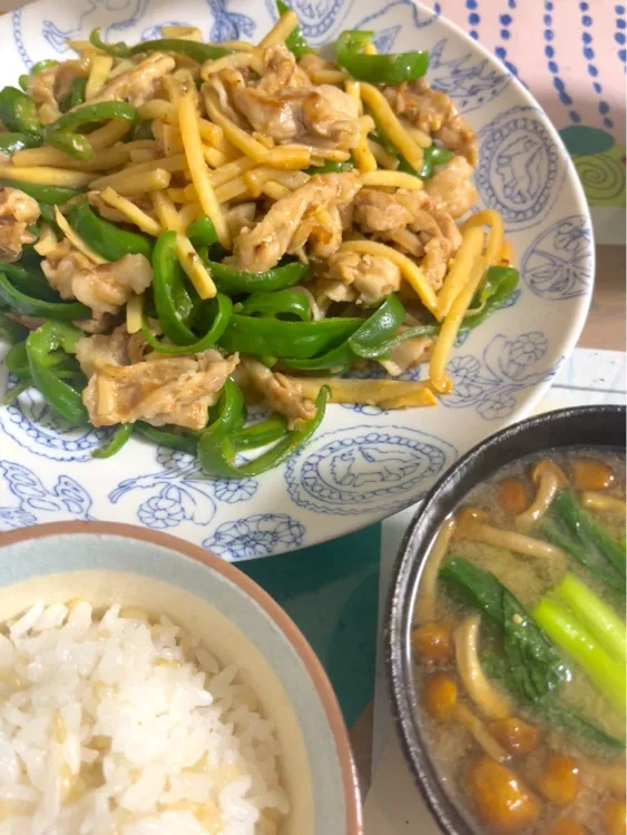 青椒肉絲|ぬちょさん