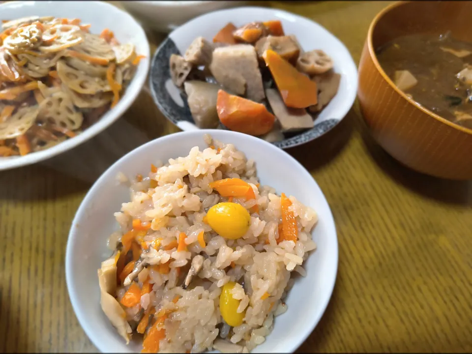 銀杏入りおこわ風炊き込み御飯|みよぱさん