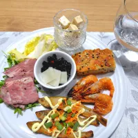 冷凍庫のちょい残りで晩酌|おかめんさん