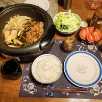 ご飯、鉄板焼き、バリバリキャベツ、トマト、かつやの大根漬け、コカ・コーラ、練乳かけ手作りミルクココアゼリー(夕飯)|enarinさん