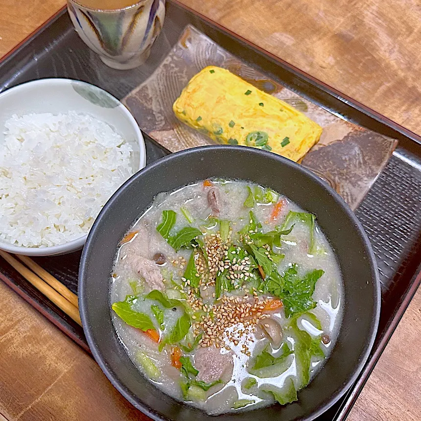 具沢山かす汁にネギ入りだし巻き卵|くまちゃんさん