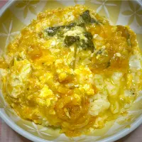 海老卵丼|すくらんぶるえっぐさん