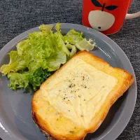 石窯ブレッドでチーズトースト|みりさん