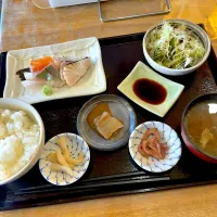 お刺身定食| T. Wonderさん