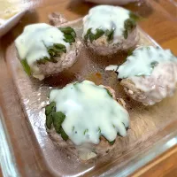 morimi32さんの料理 えのき爆弾×チーズ大葉|morimi32さん