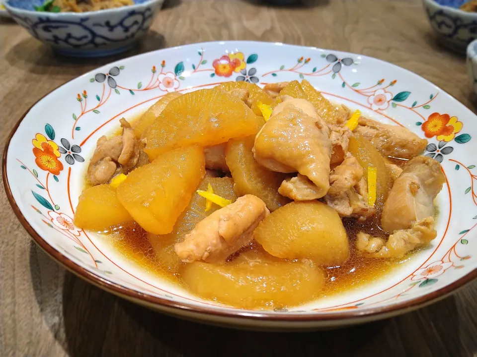 鶏肉と大根の煮物|古尾谷りかこさん