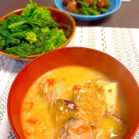 さつまいもと鶏団子の甘粕汁|ゆっちこさん