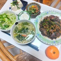 レバニラ炒めの夜ご飯です✨