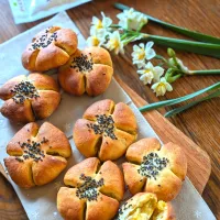 大豆粉入り自家製焼き芋餡パン🍠|fumfumさん