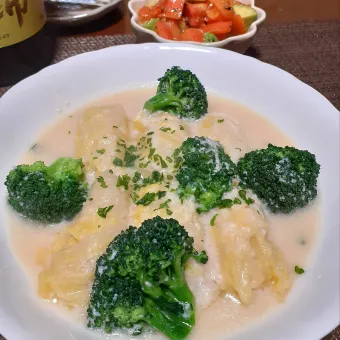 Snapdishの人気料理写真:白菜ロール酒粕クリームシチュー🎵